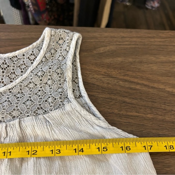 💕 papa Sleeveless White and Gray Lace Top M - Picture 8 of 9